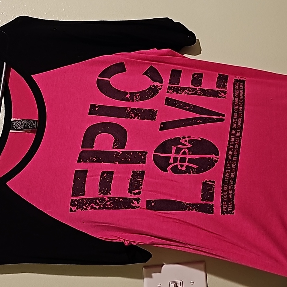 NOTW, size S, oversized tee